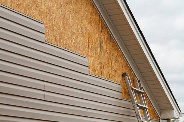 Professional Siding Contractor technician working in Akron, NY